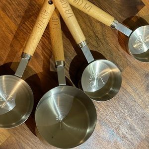 Rae Dunn measuring cups brand new!!